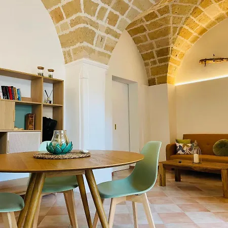 Casetta Carens Nel Centro Storico Di Holiday home Nardo