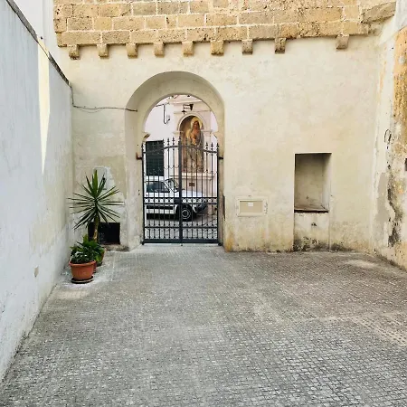 Casetta Carens Nel Centro Storico Di Holiday home Nardo
